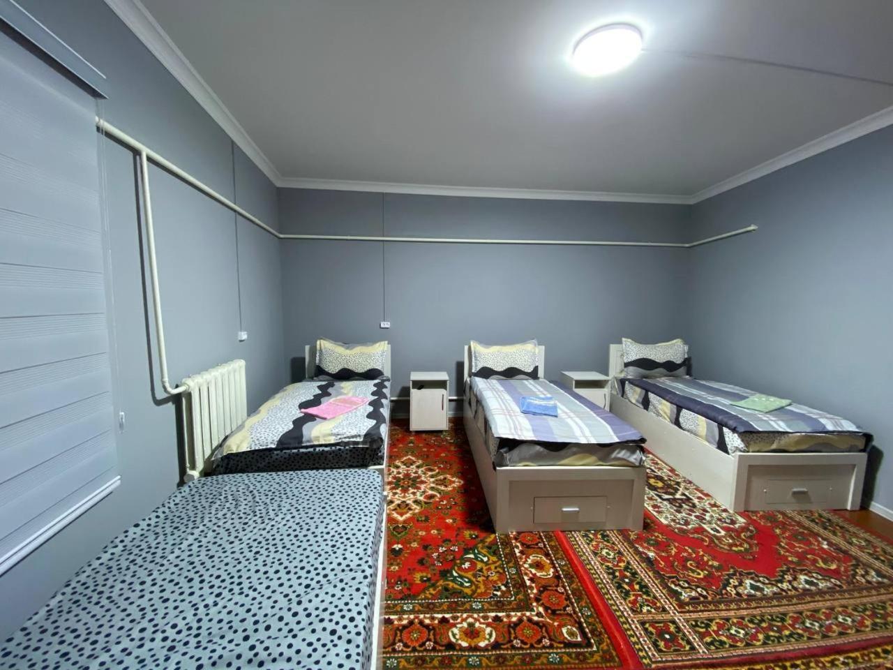 Central Park Hostel Хива Экстерьер фото