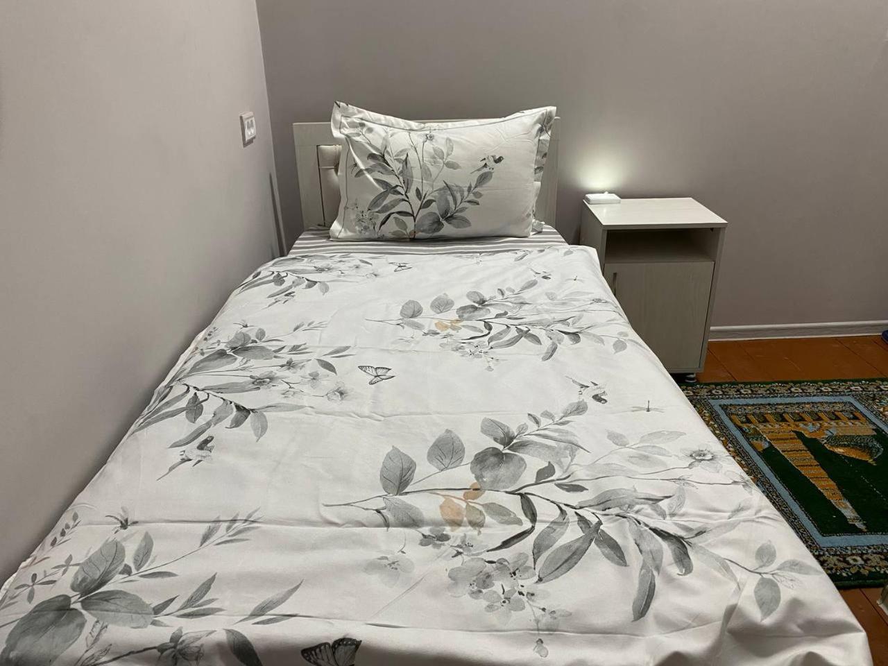 Central Park Hostel Хива Экстерьер фото