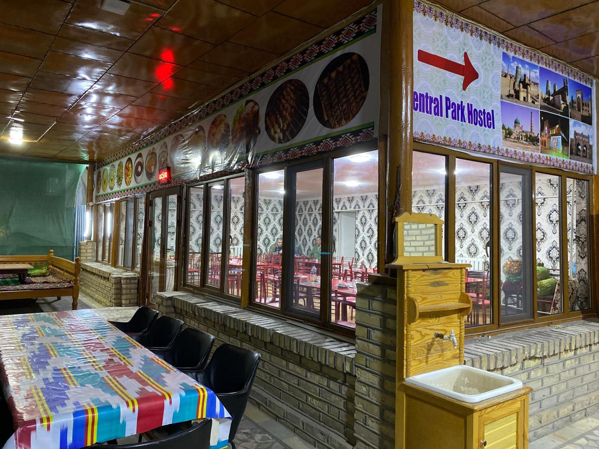 Central Park Hostel Хива Экстерьер фото