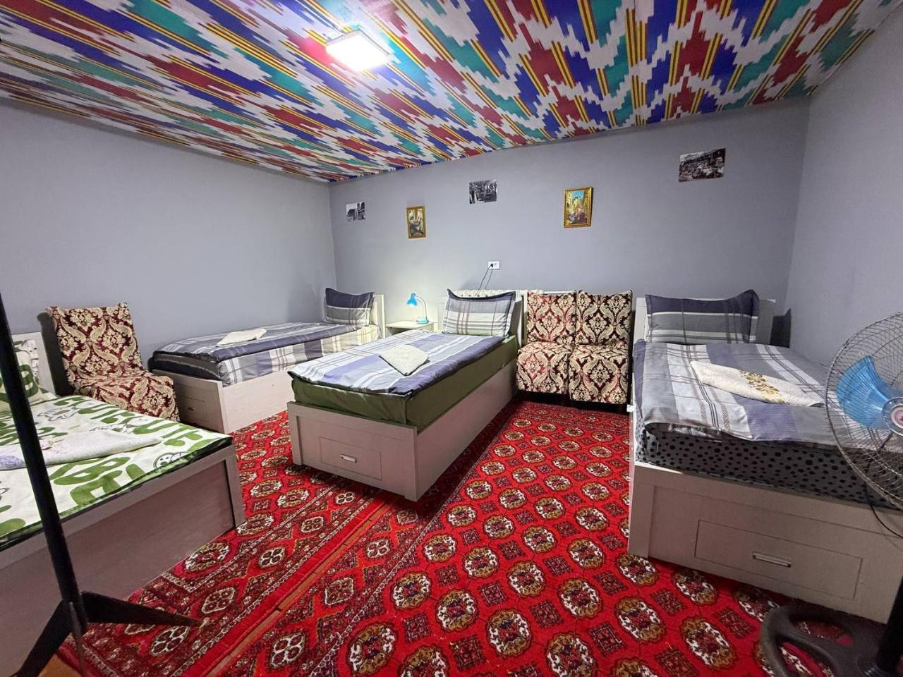 Central Park Hostel Хива Экстерьер фото